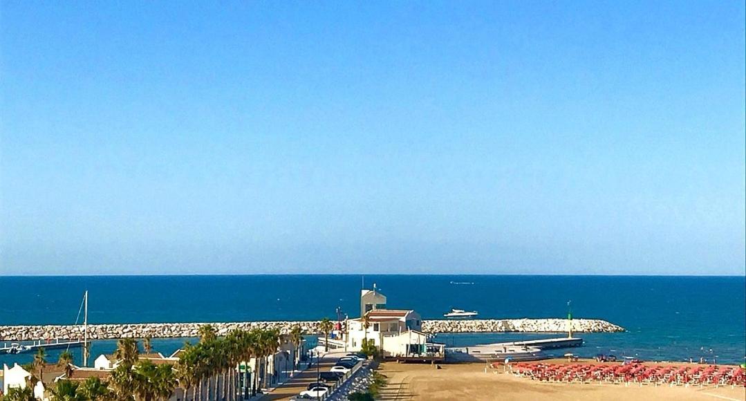 רודי גרגניקו Hotel Borgo Marina מראה חיצוני תמונה