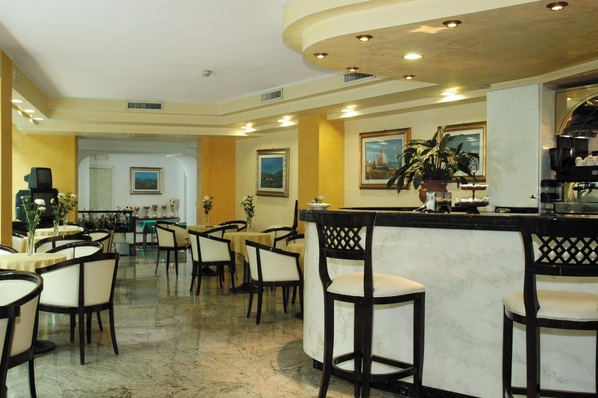 רודי גרגניקו Hotel Borgo Marina מראה חיצוני תמונה