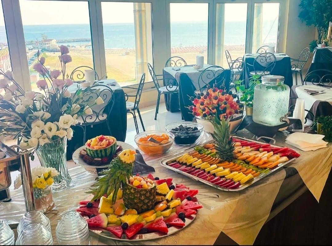 רודי גרגניקו Hotel Borgo Marina מראה חיצוני תמונה