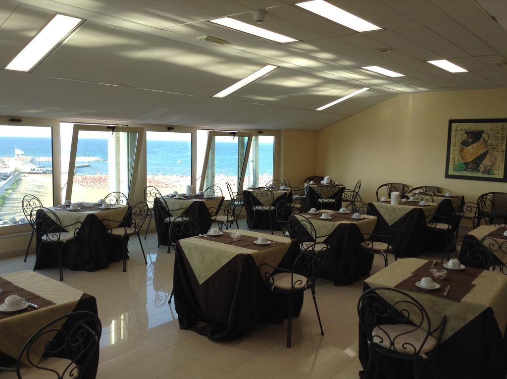רודי גרגניקו Hotel Borgo Marina מראה חיצוני תמונה