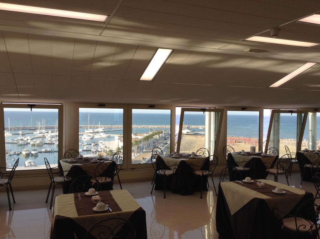 רודי גרגניקו Hotel Borgo Marina מראה חיצוני תמונה