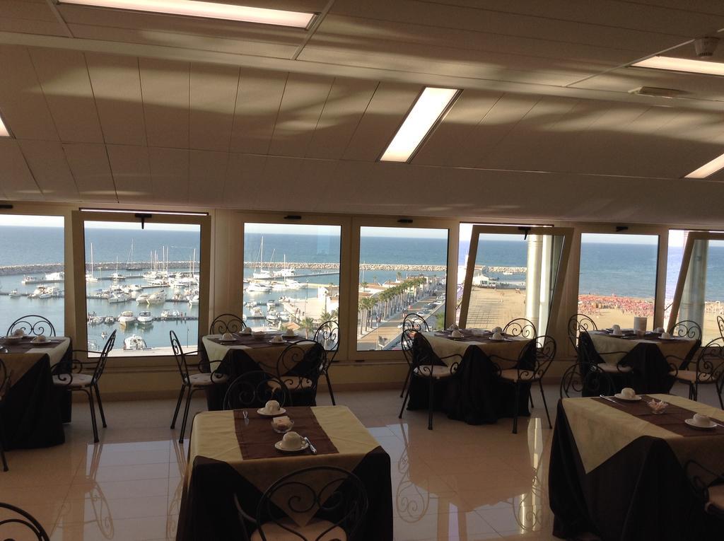 רודי גרגניקו Hotel Borgo Marina מראה חיצוני תמונה